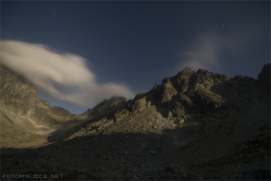 Dolina Złomisk Wysoka Żłobisty Szczyt noc w Tatrach