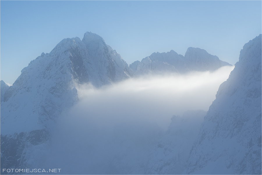 Ganek Gerlach Rumanowa Przełęcz Tatry Wysokie zimą widok z Przełęczy Waga