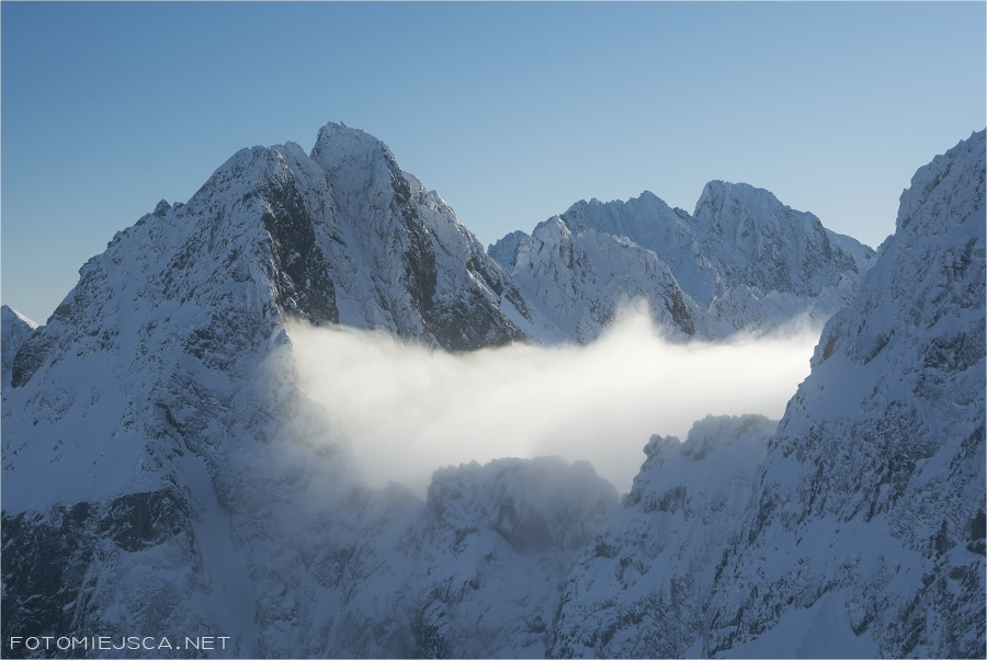 Ganek Gerlach Rumanowa Przełęcz Tatry Wysokie zimą widok z Przełęczy Waga