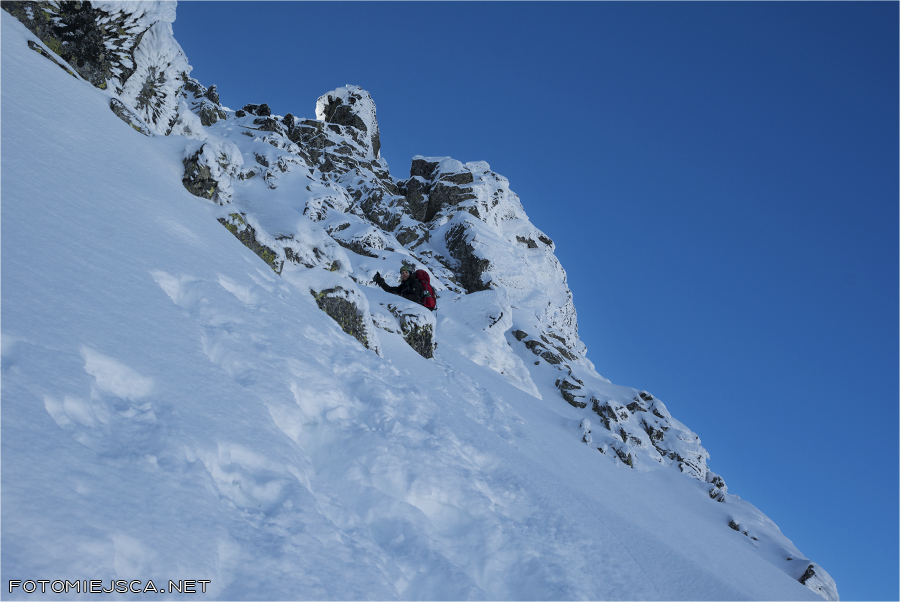 Przełęcz pod Kogutkiem trawers Ciężkiego Szczytu Tatry Wysokie zimą
