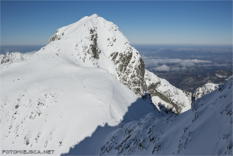 Rysy od słowackiej strony widok z Przełęczy pod Kogutkiem Tatry Wysokie zimą