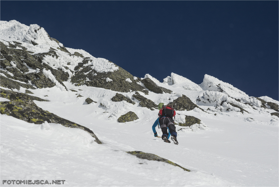 w drodze na Ciężki Szczyt Tatry Wysokie zimą
